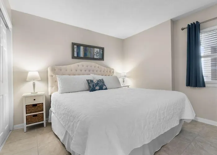 Seacrest 402 By Youngs Suncoast Apartment
